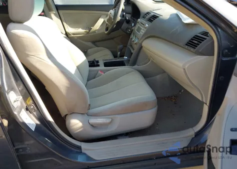 2009 Toyota Camry Le z USA, uszkodzony, nr VIN 4T1BE46K39U284591